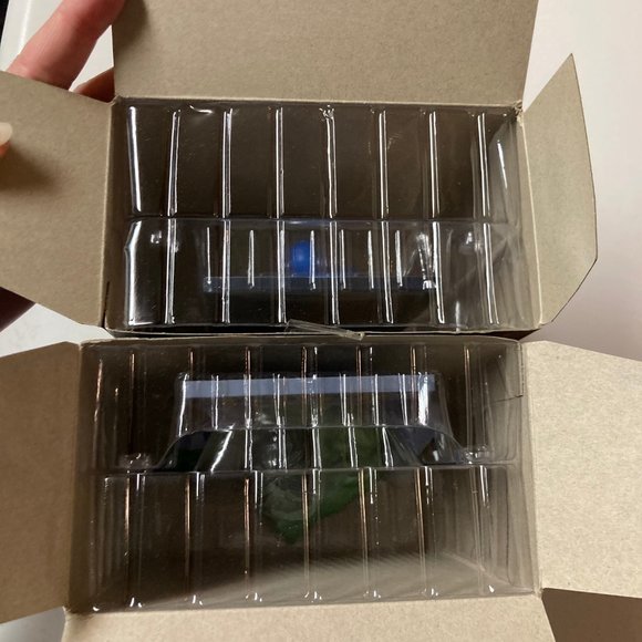 NIB Pair of Marvel Avengers 3D Loot Crate Comic Standees Hulk & Captain America - Picture 6 of 15